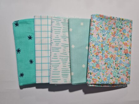 Fat quarter bundel - lichtblauw (1 double gauze)